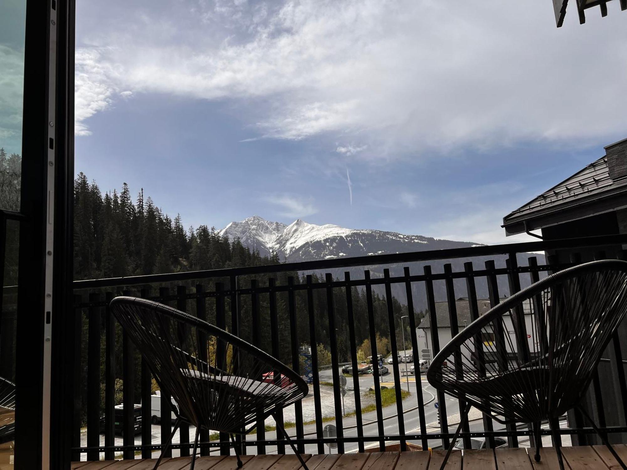 Black Summit Boutique Resort Laax Exteriör bild