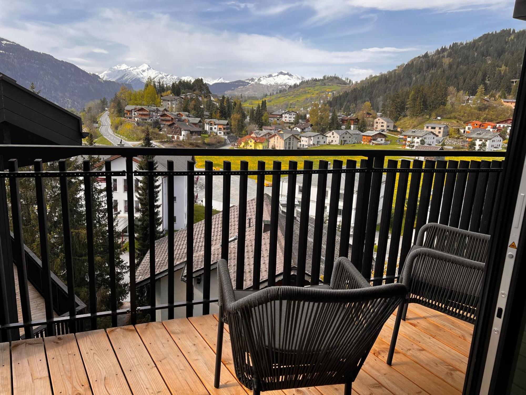 Black Summit Boutique Resort Laax Exteriör bild