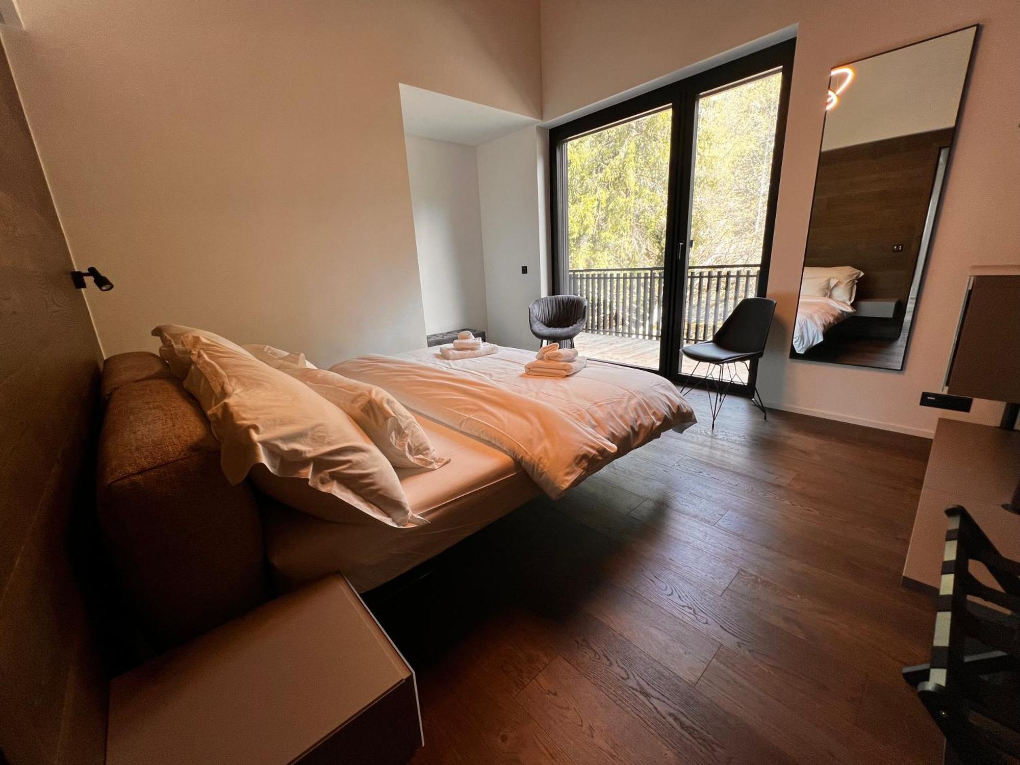 Black Summit Boutique Resort Laax Exteriör bild